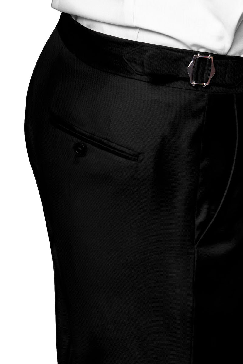 Image of a Black Poplin Solids Cotton Stretch Chinos Fabric